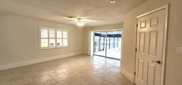 For Rent: $3,500 (3 beds, 3 baths, 2096 Square Feet)