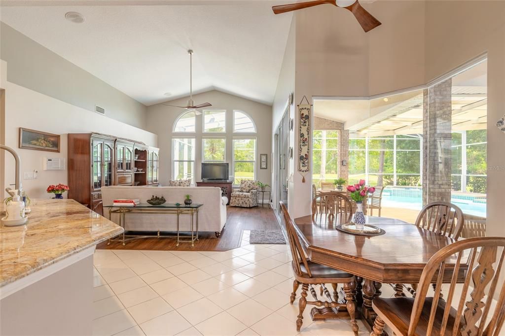For Sale: $659,000 (4 beds, 3 baths, 2564 Square Feet)