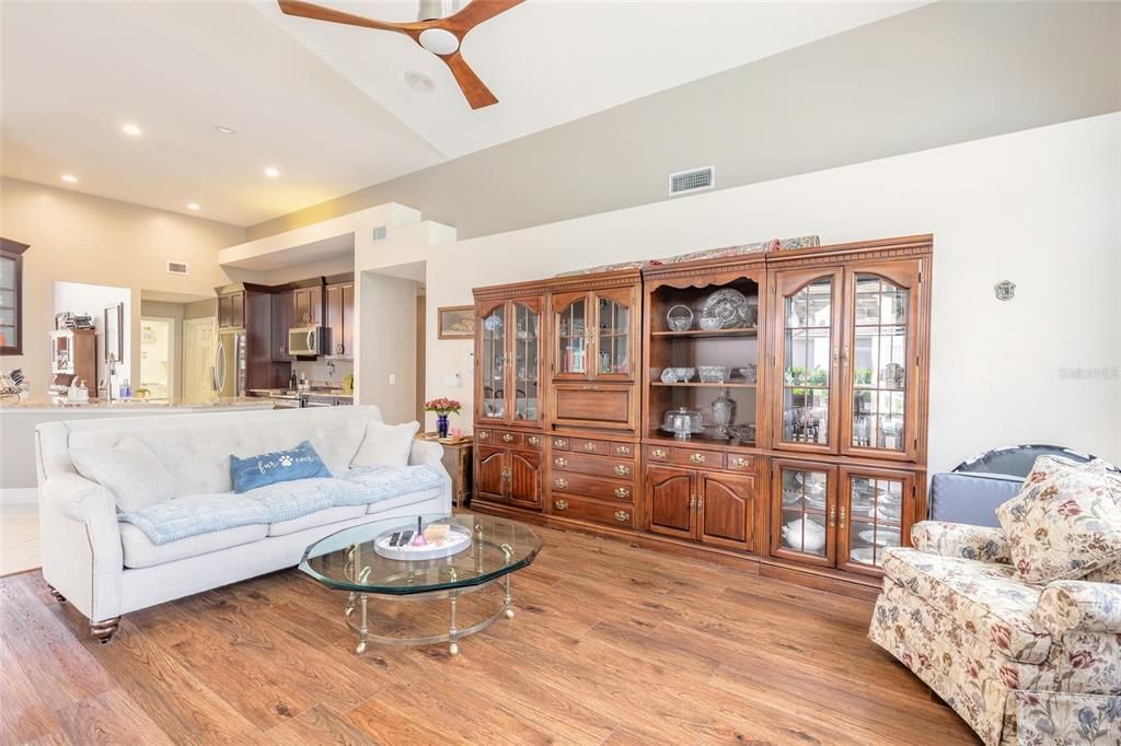 For Sale: $659,000 (4 beds, 3 baths, 2564 Square Feet)