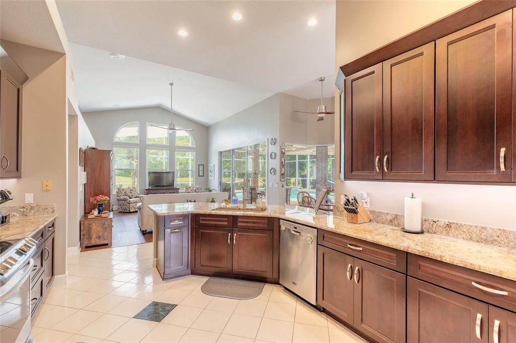 For Sale: $659,000 (4 beds, 3 baths, 2564 Square Feet)