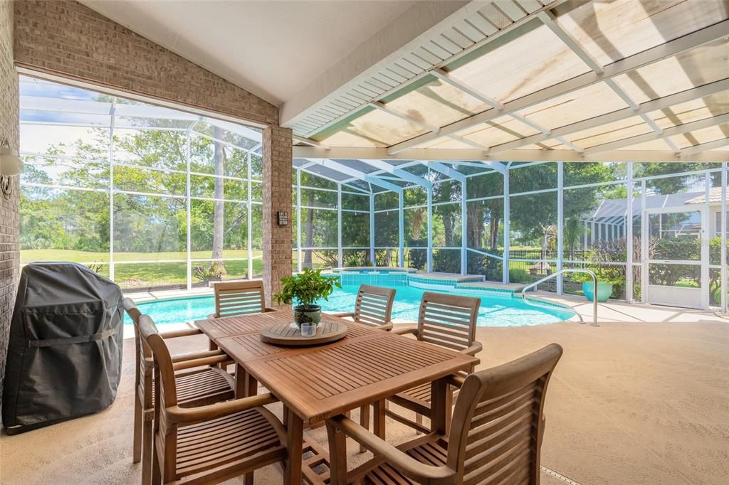 For Sale: $659,000 (4 beds, 3 baths, 2564 Square Feet)