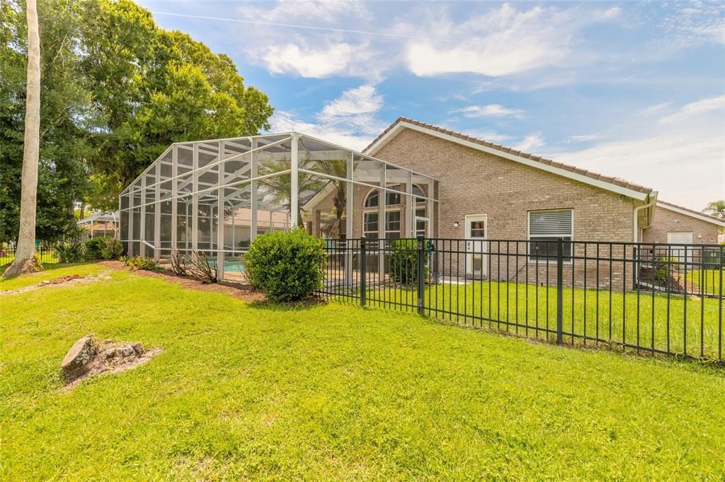 For Sale: $659,000 (4 beds, 3 baths, 2564 Square Feet)
