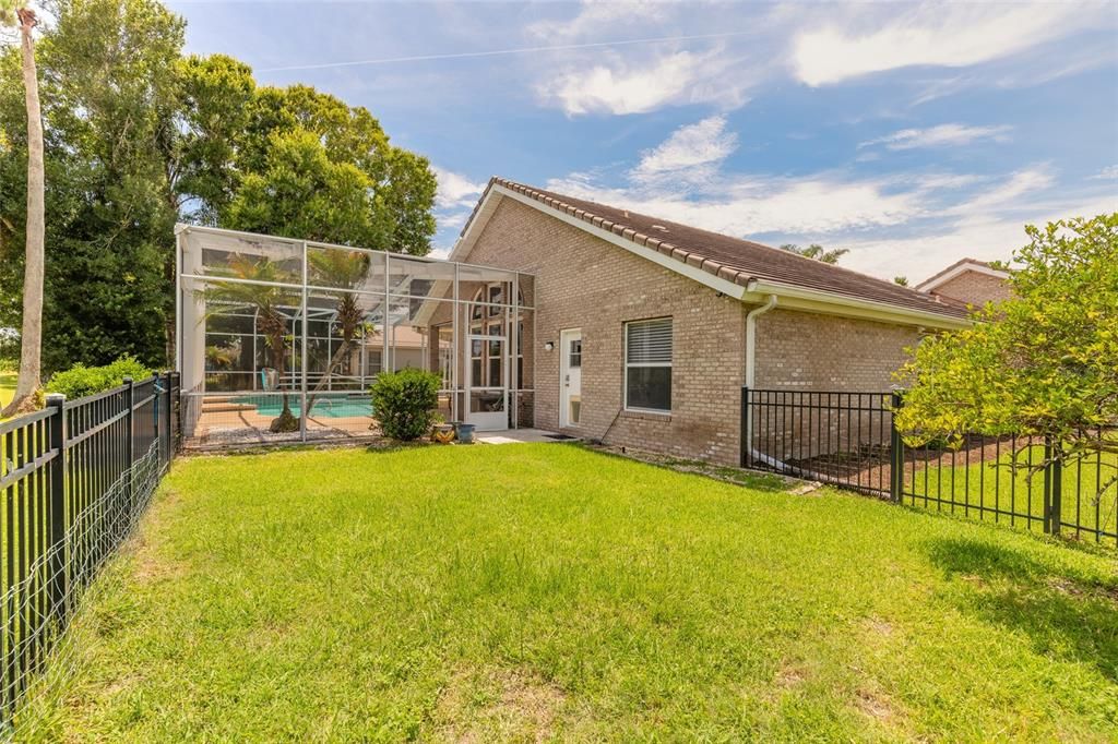 For Sale: $659,000 (4 beds, 3 baths, 2564 Square Feet)