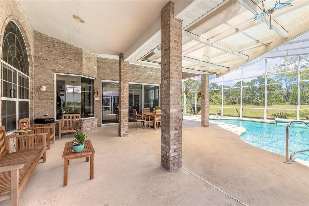 For Sale: $659,000 (4 beds, 3 baths, 2564 Square Feet)