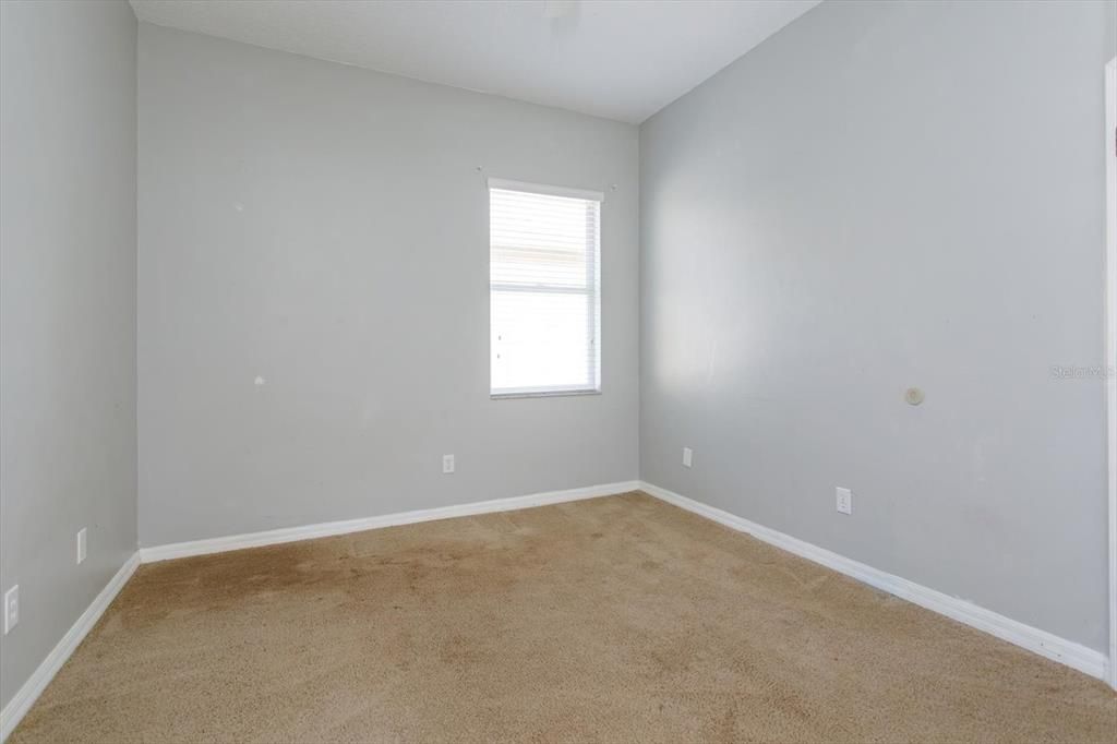 For Sale: $419,000 (3 beds, 2 baths, 1977 Square Feet)