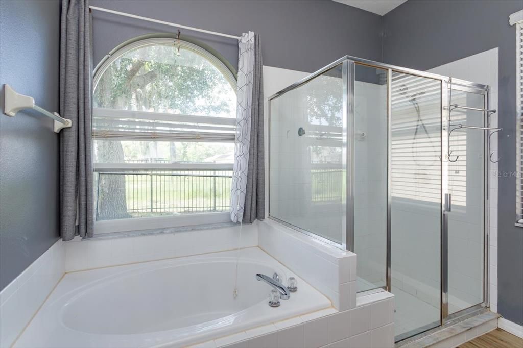 For Sale: $419,000 (3 beds, 2 baths, 1977 Square Feet)