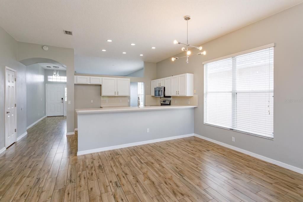 For Sale: $419,000 (3 beds, 2 baths, 1977 Square Feet)