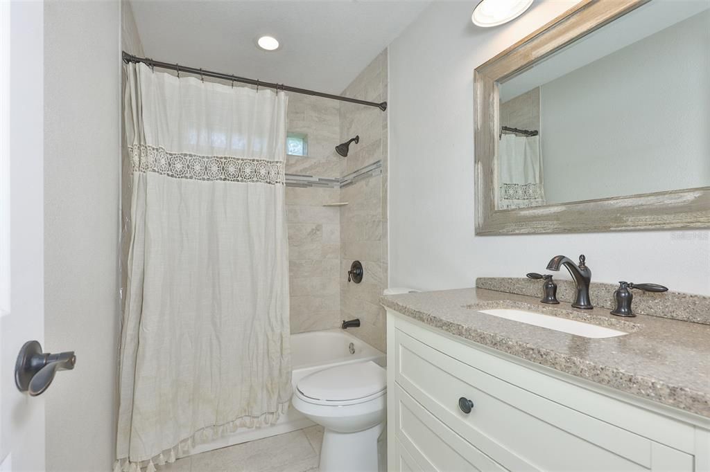 For Sale: $370,000 (3 beds, 1 baths, 1208 Square Feet)