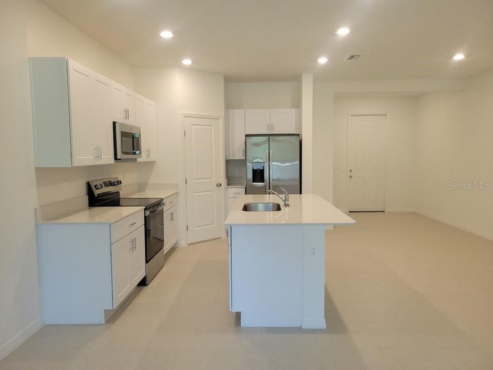En Renta: $1,999 (3 camas, 2 baños, 1597 Pies cuadrados)