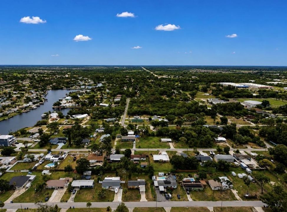 For Sale: $249,990 (3 beds, 2 baths, 1032 Square Feet)