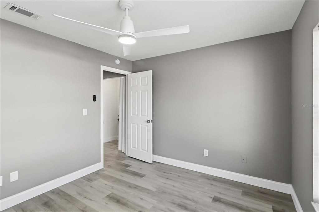 For Sale: $247,500 (2 beds, 2 baths, 1038 Square Feet)