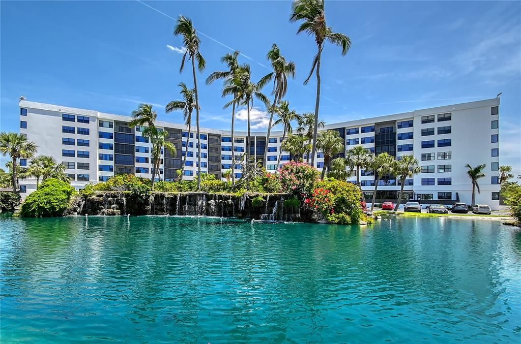 En Venta: $689,000 (2 camas, 2 baños, 1152 Pies cuadrados)