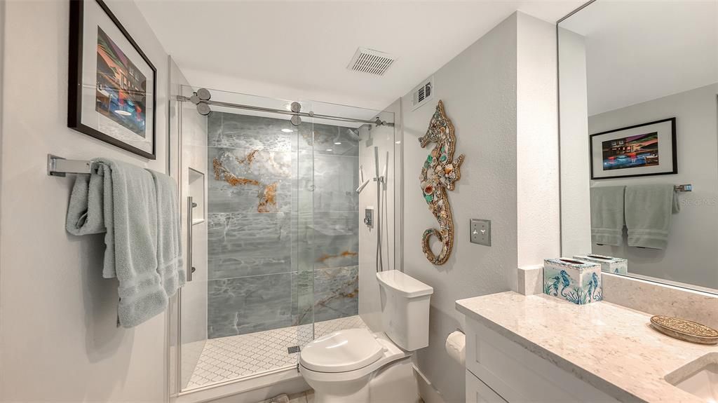En Venta: $689,000 (2 camas, 2 baños, 1152 Pies cuadrados)
