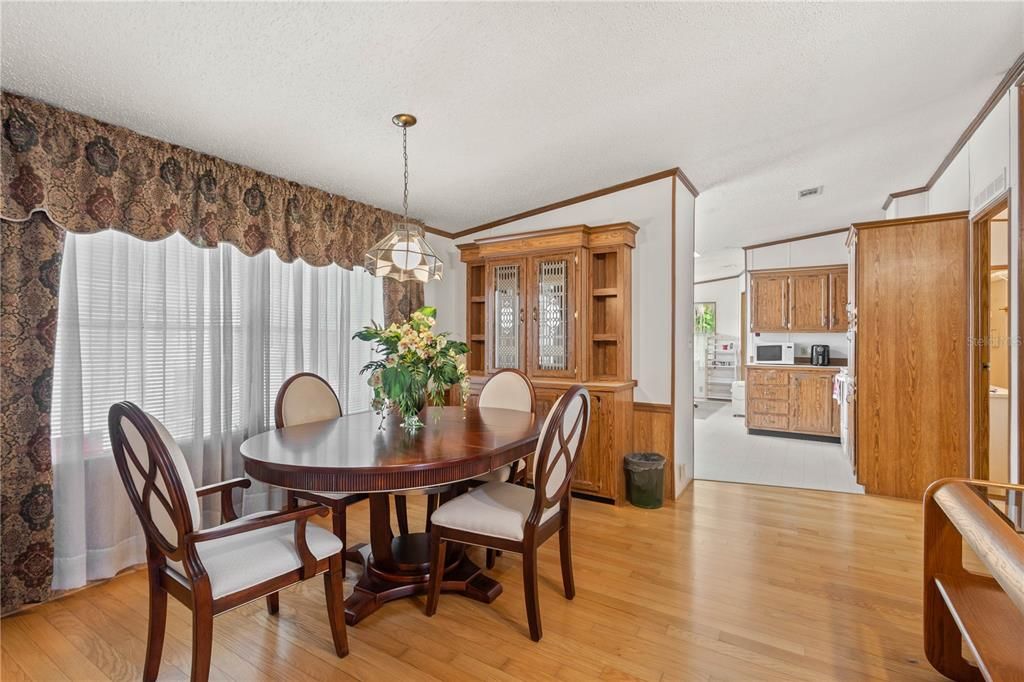 For Sale: $190,000 (3 beds, 2 baths, 1512 Square Feet)