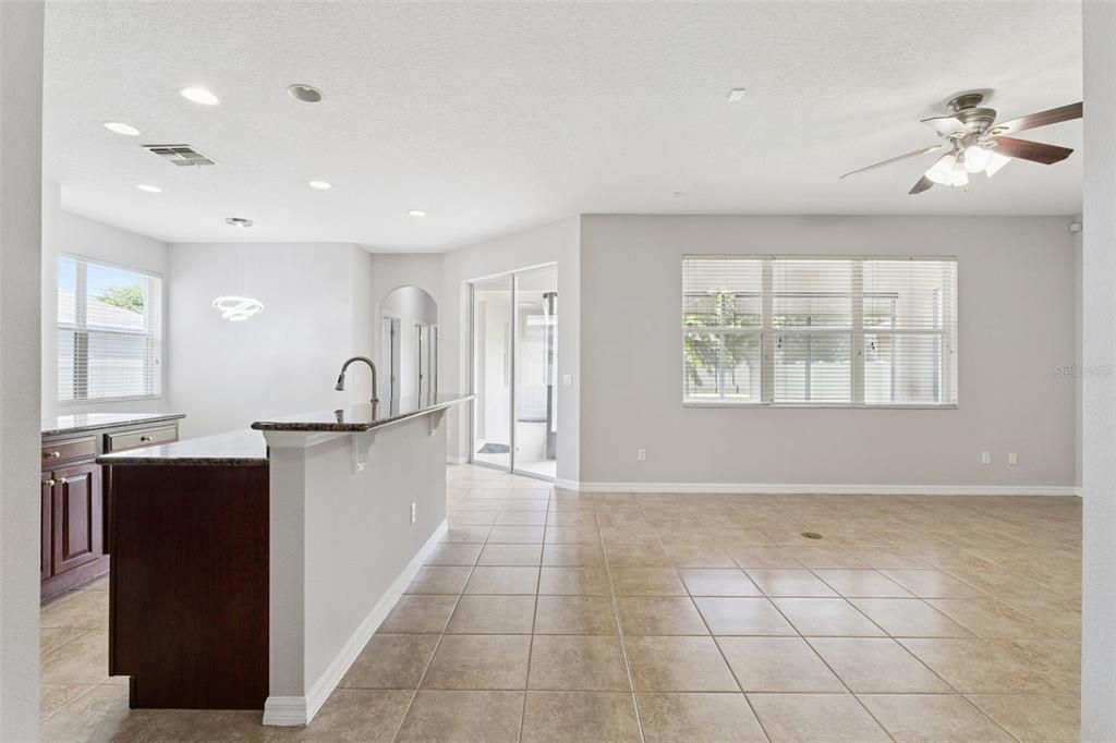 For Sale: $545,000 (4 beds, 3 baths, 2548 Square Feet)