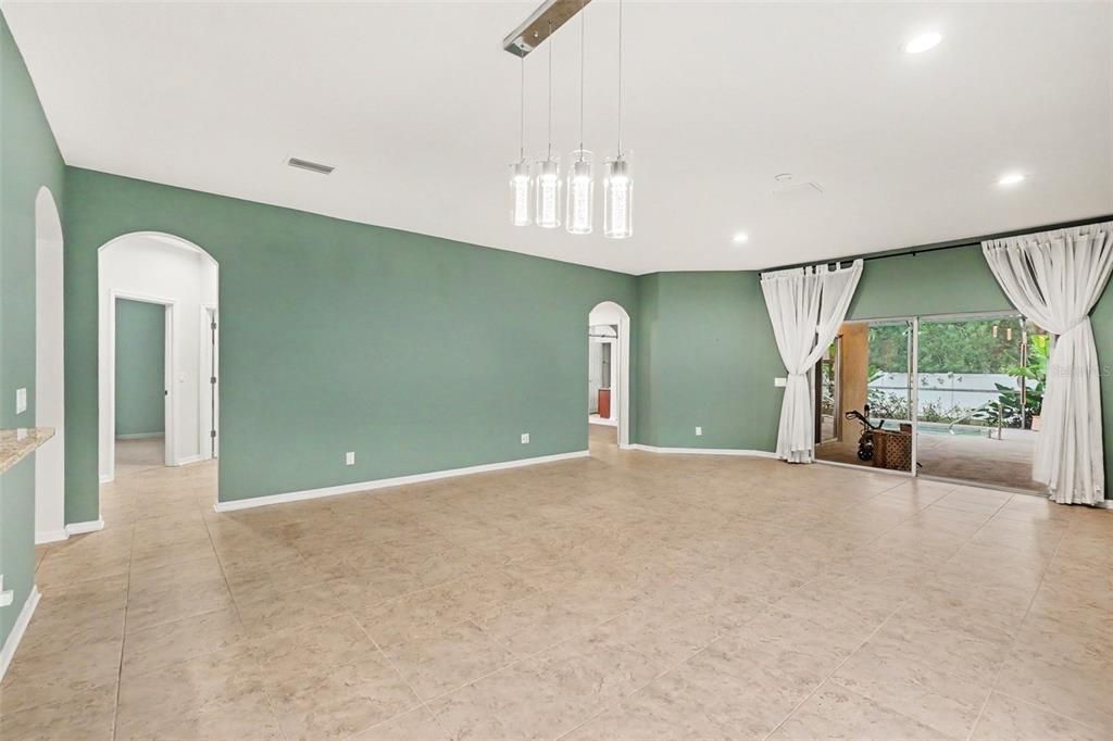 For Sale: $419,000 (3 beds, 2 baths, 2048 Square Feet)