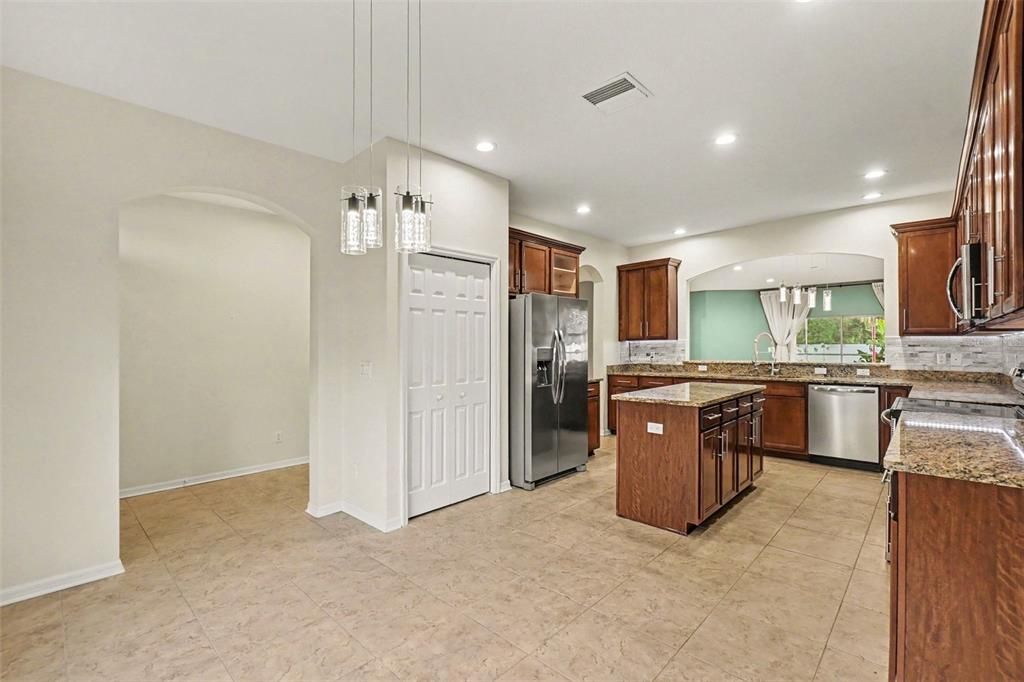 For Sale: $419,000 (3 beds, 2 baths, 2048 Square Feet)