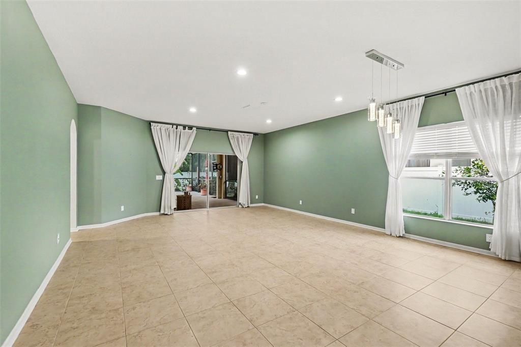 For Sale: $419,000 (3 beds, 2 baths, 2048 Square Feet)