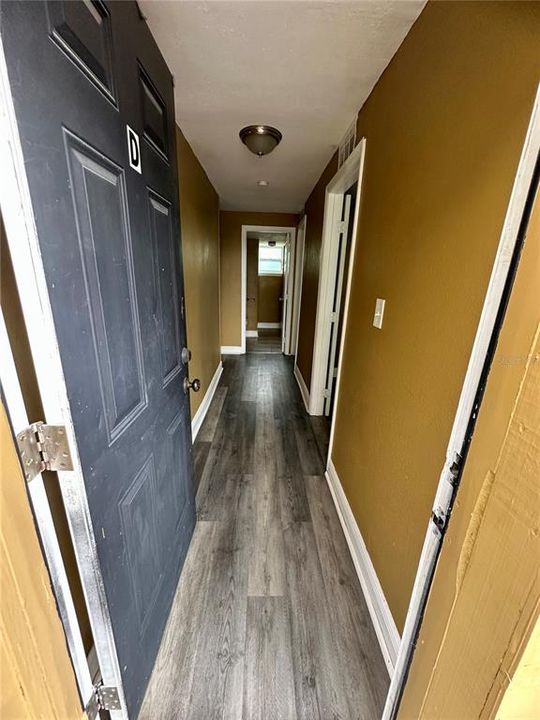 For Rent: $1,850 (3 beds, 2 baths, 888 Square Feet)