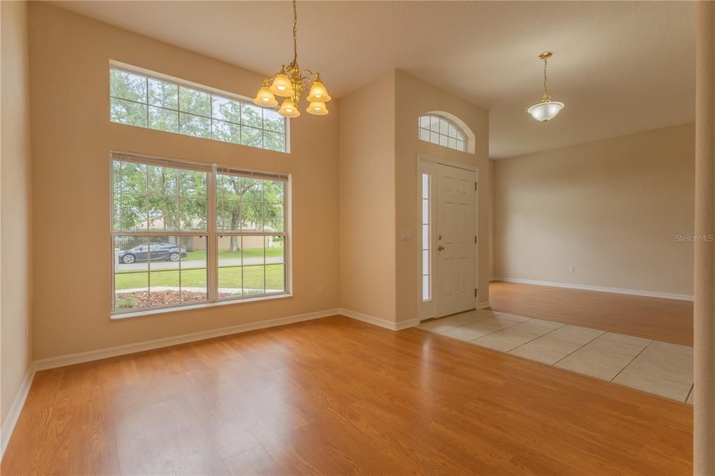 For Sale: $375,000 (4 beds, 3 baths, 2426 Square Feet)