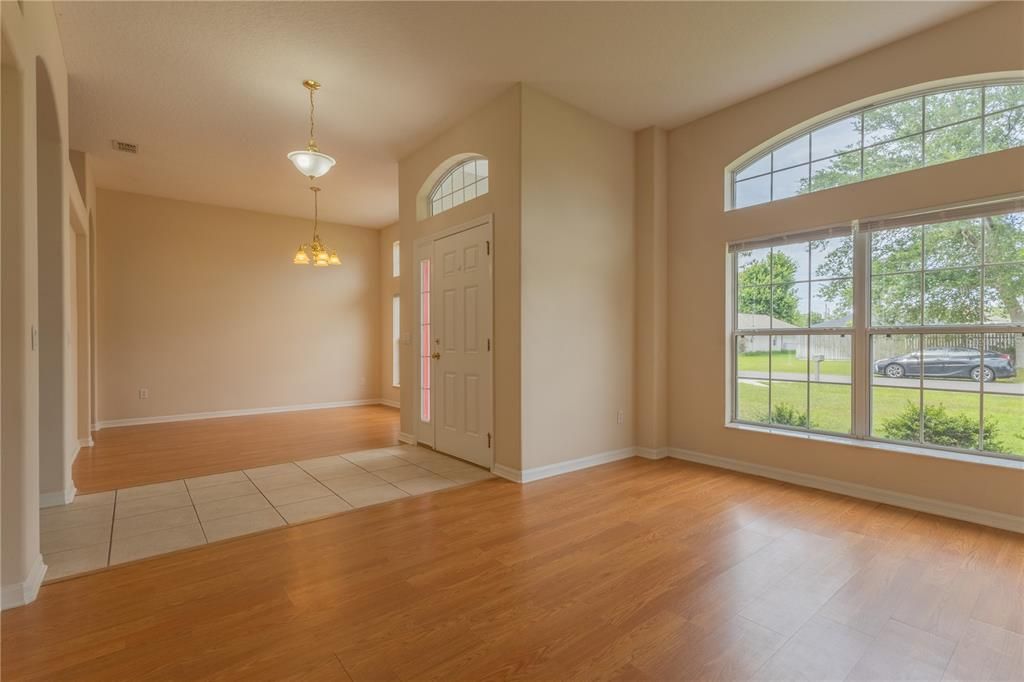 For Sale: $375,000 (4 beds, 3 baths, 2426 Square Feet)