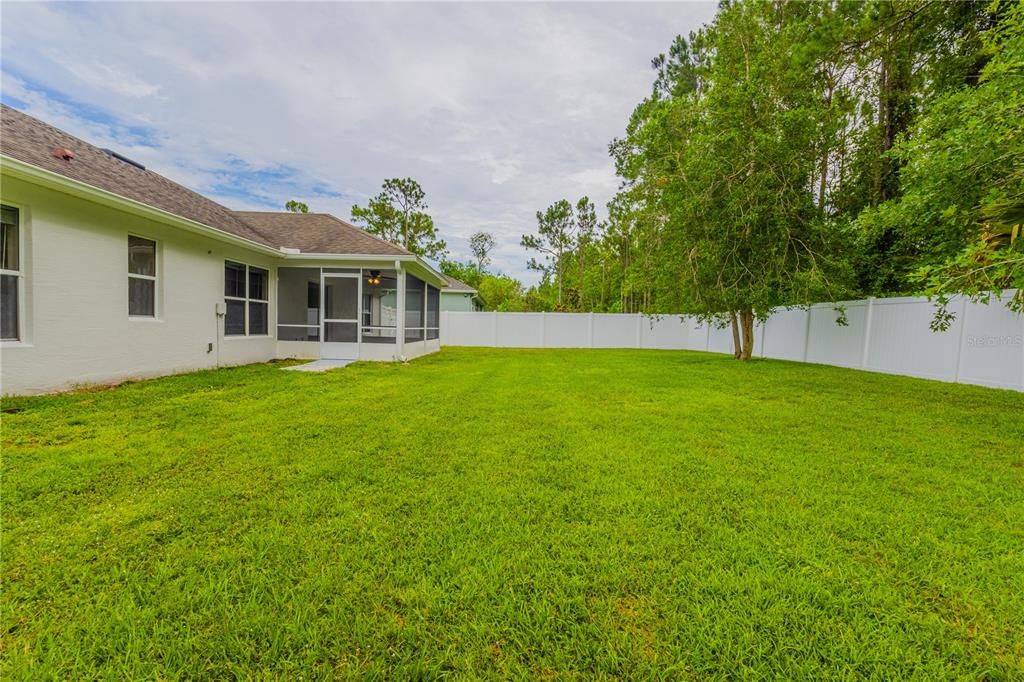 For Sale: $375,000 (4 beds, 3 baths, 2426 Square Feet)