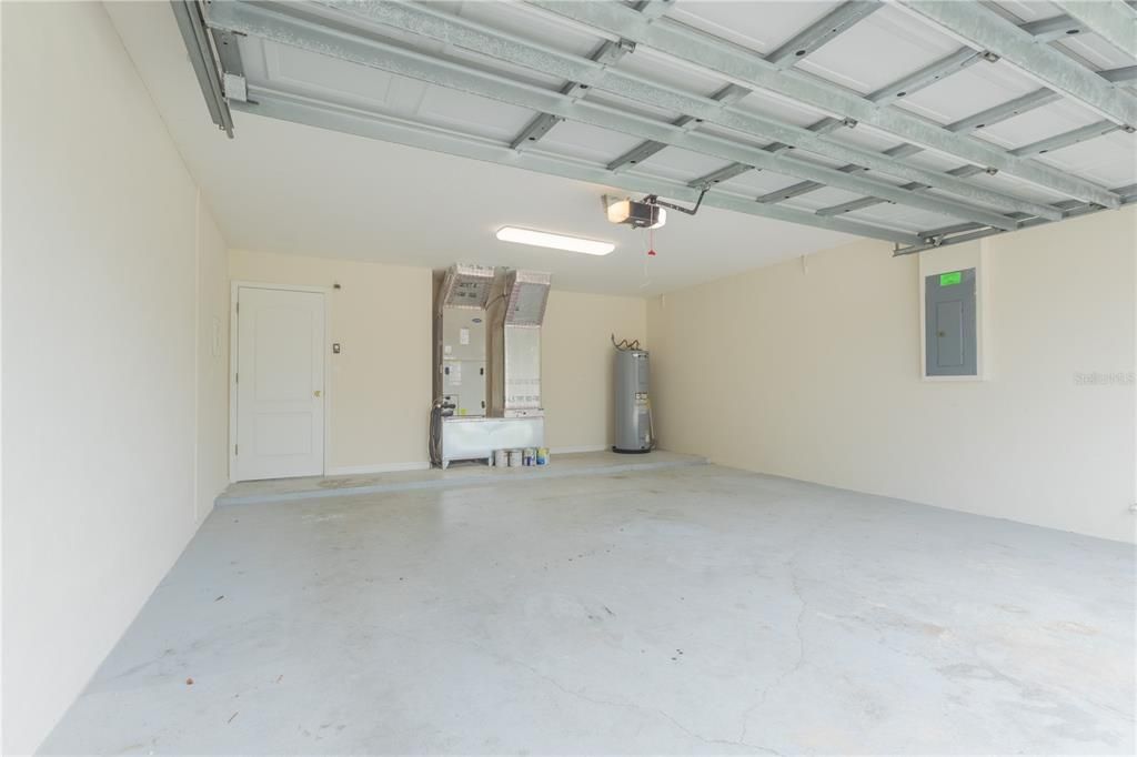For Sale: $375,000 (4 beds, 3 baths, 2426 Square Feet)