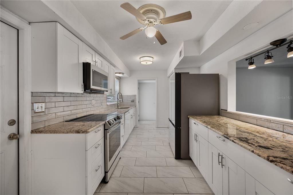 For Sale: $415,000 (4 beds, 2 baths, 1938 Square Feet)