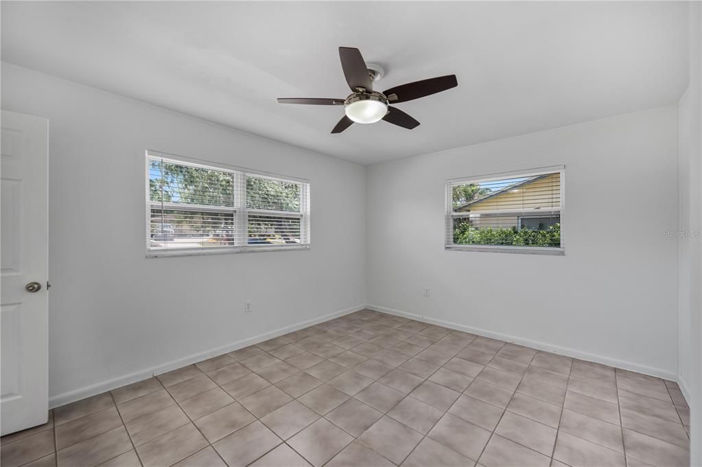 For Sale: $415,000 (4 beds, 2 baths, 1938 Square Feet)