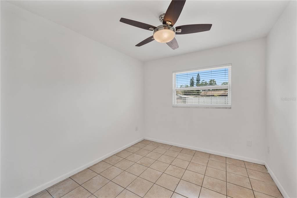 For Sale: $415,000 (4 beds, 2 baths, 1938 Square Feet)