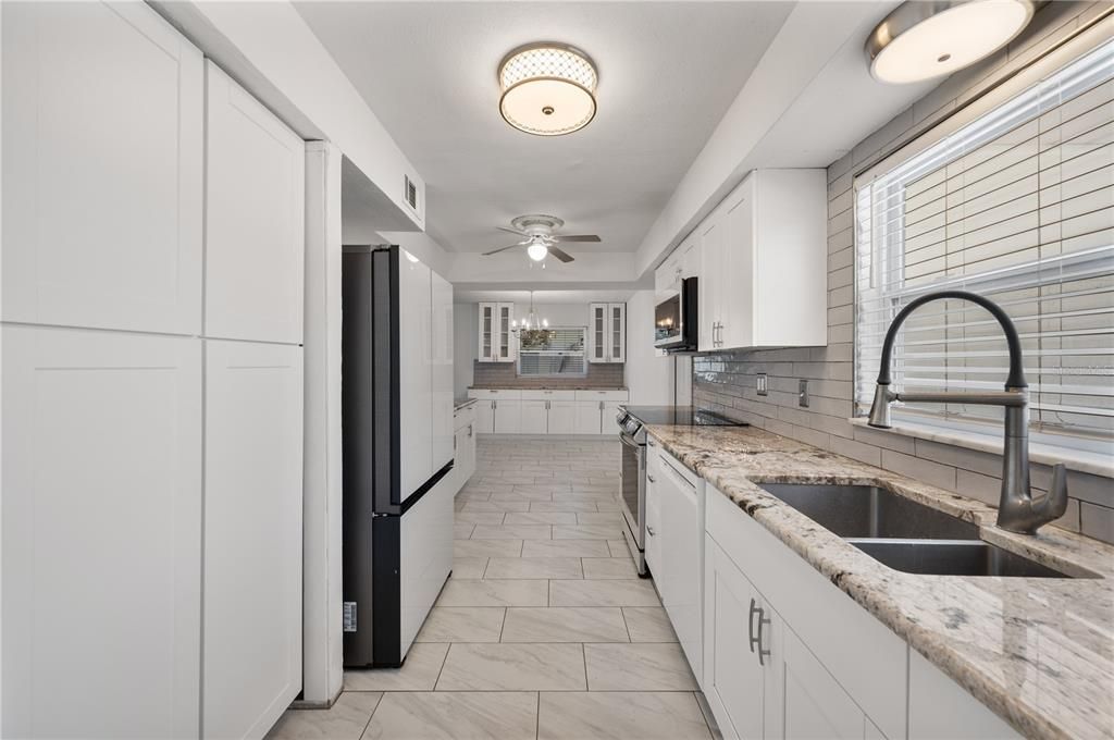 For Sale: $415,000 (4 beds, 2 baths, 1938 Square Feet)