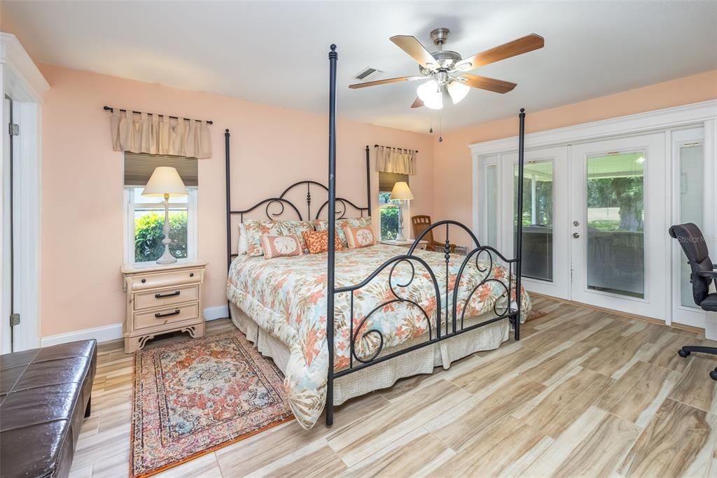 For Sale: $349,900 (3 beds, 2 baths, 1902 Square Feet)