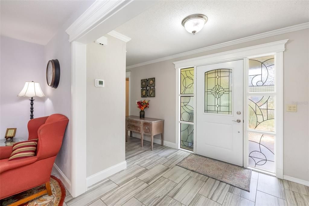 For Sale: $349,900 (3 beds, 2 baths, 1902 Square Feet)