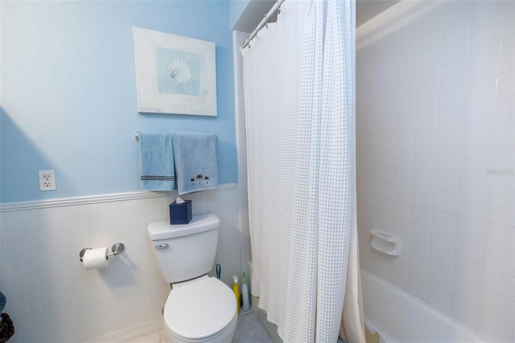 For Sale: $349,900 (3 beds, 2 baths, 1902 Square Feet)