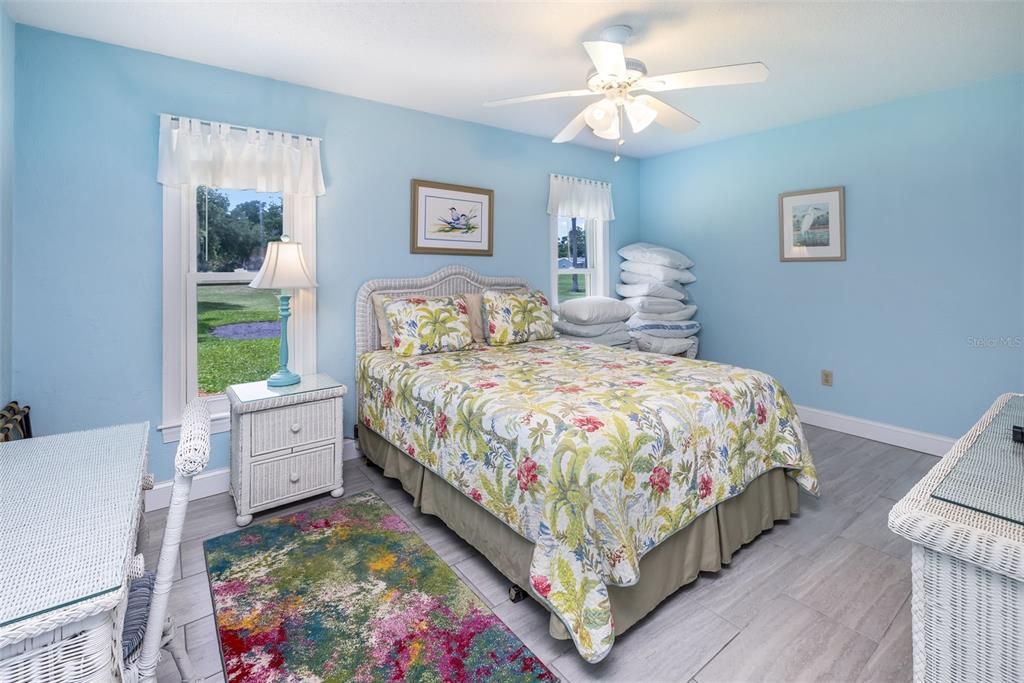 For Sale: $349,900 (3 beds, 2 baths, 1902 Square Feet)
