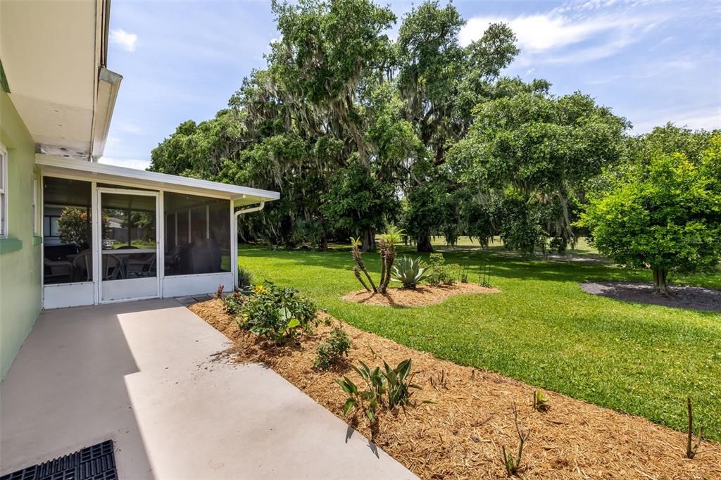 For Sale: $349,900 (3 beds, 2 baths, 1902 Square Feet)