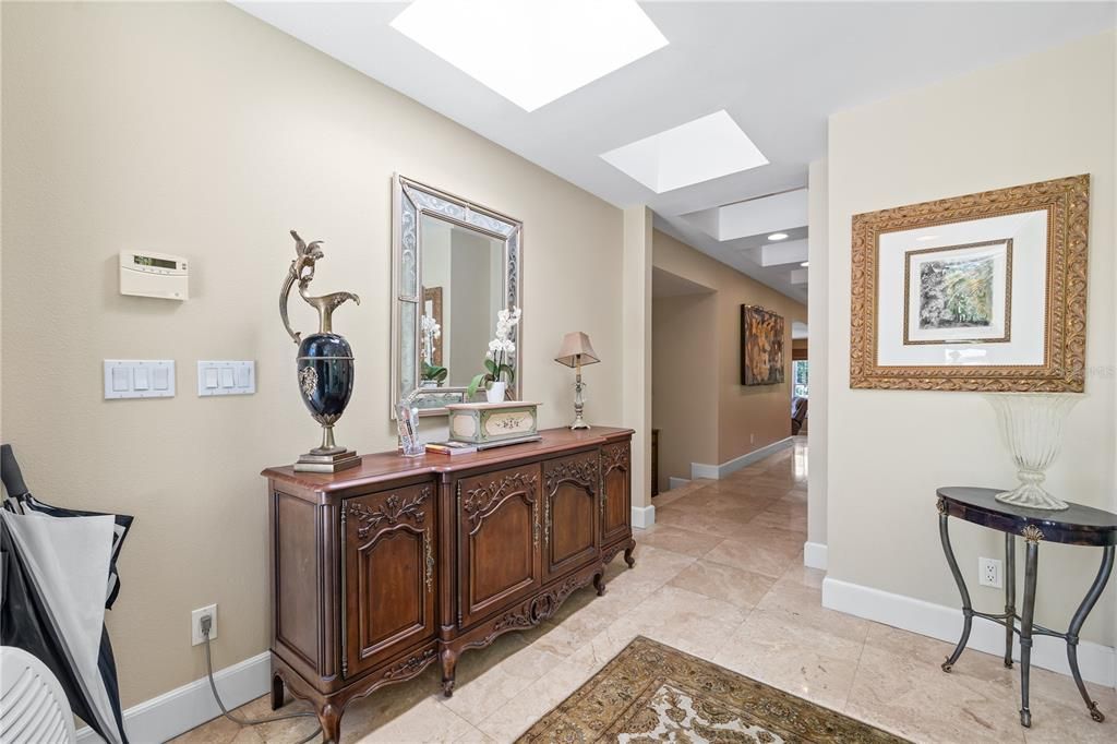 For Sale: $2,395,000 (5 beds, 6 baths, 5624 Square Feet)