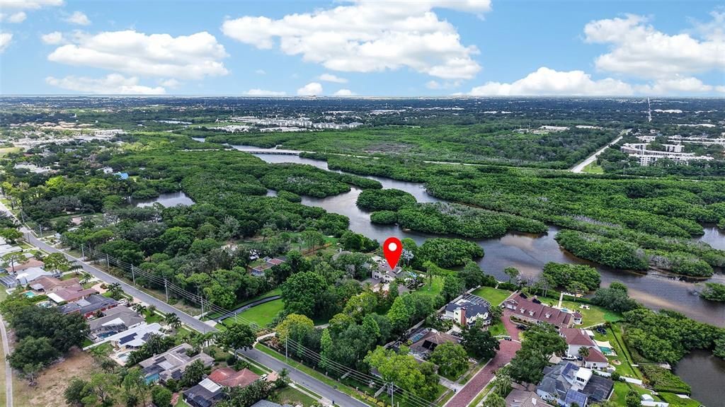 For Sale: $2,395,000 (5 beds, 6 baths, 5624 Square Feet)