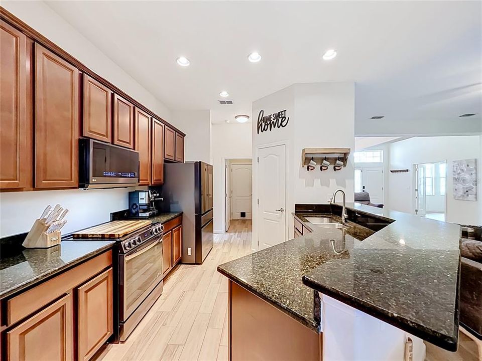 En Venta: $499,900 (4 camas, 3 baños, 2094 Pies cuadrados)