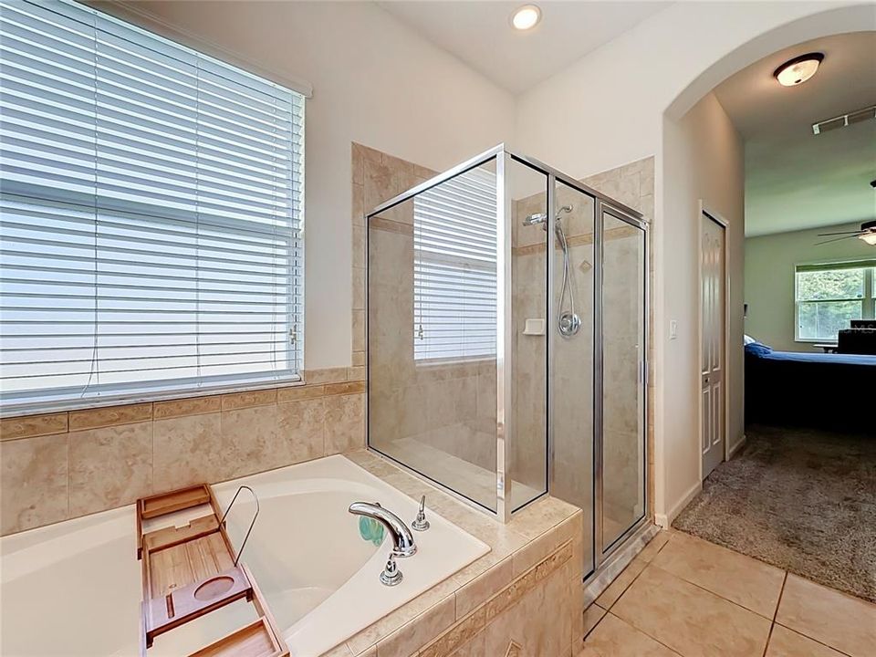 En Venta: $499,900 (4 camas, 3 baños, 2094 Pies cuadrados)