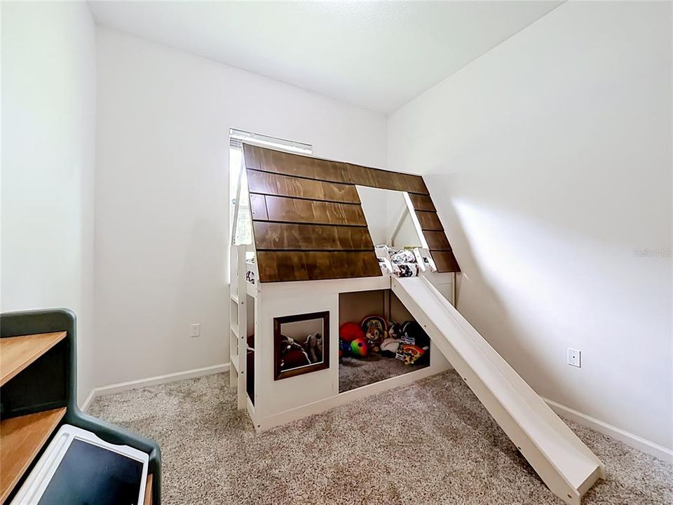 En Venta: $499,900 (4 camas, 3 baños, 2094 Pies cuadrados)