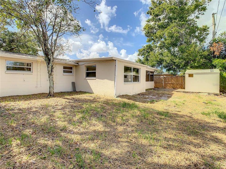 For Rent: $1,500 (2 beds, 1 baths, 1142 Square Feet)