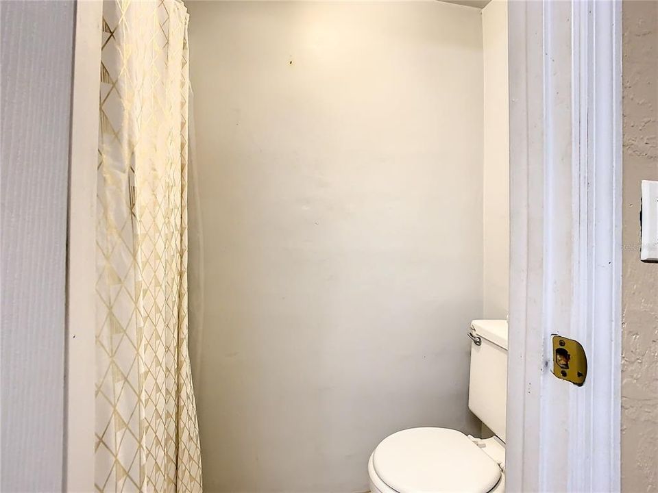 For Rent: $1,500 (2 beds, 1 baths, 1142 Square Feet)