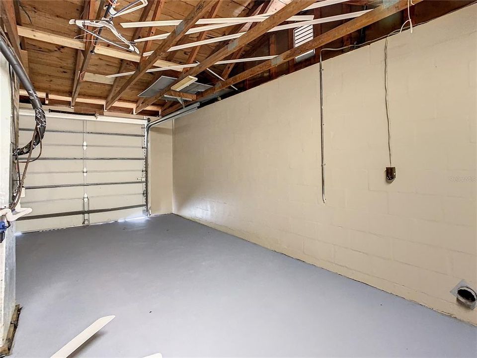 For Rent: $1,500 (2 beds, 1 baths, 1142 Square Feet)