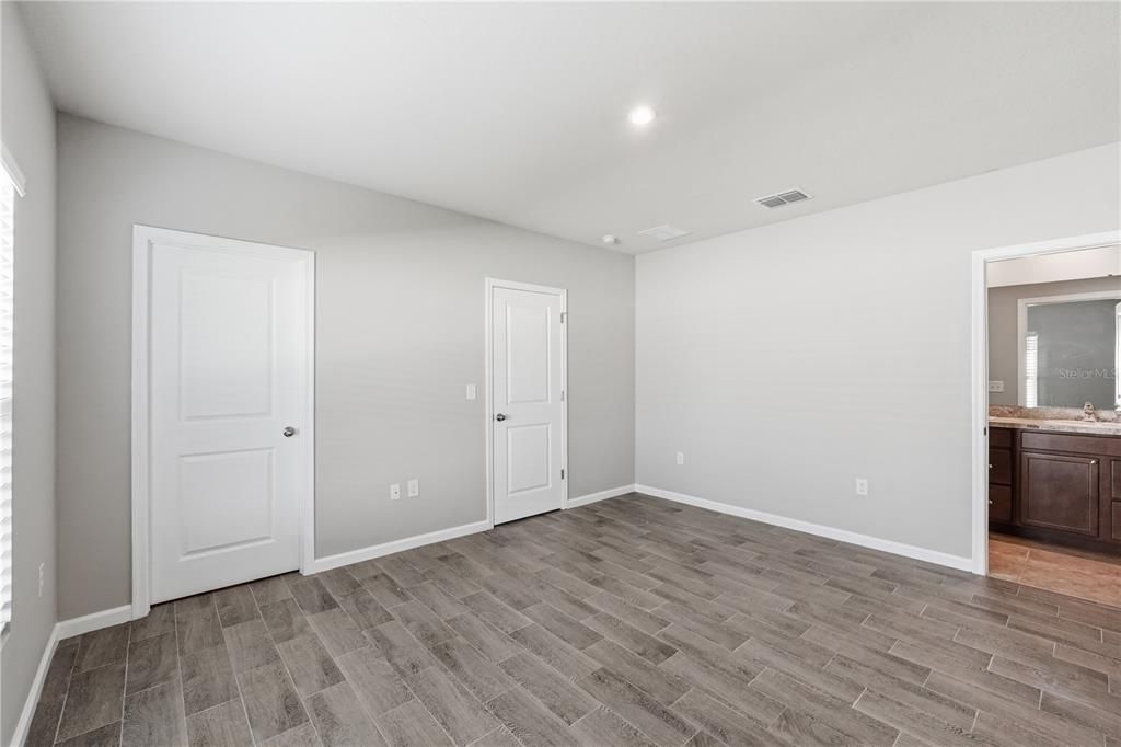 For Rent: $2,150 (3 beds, 2 baths, 1480 Square Feet)