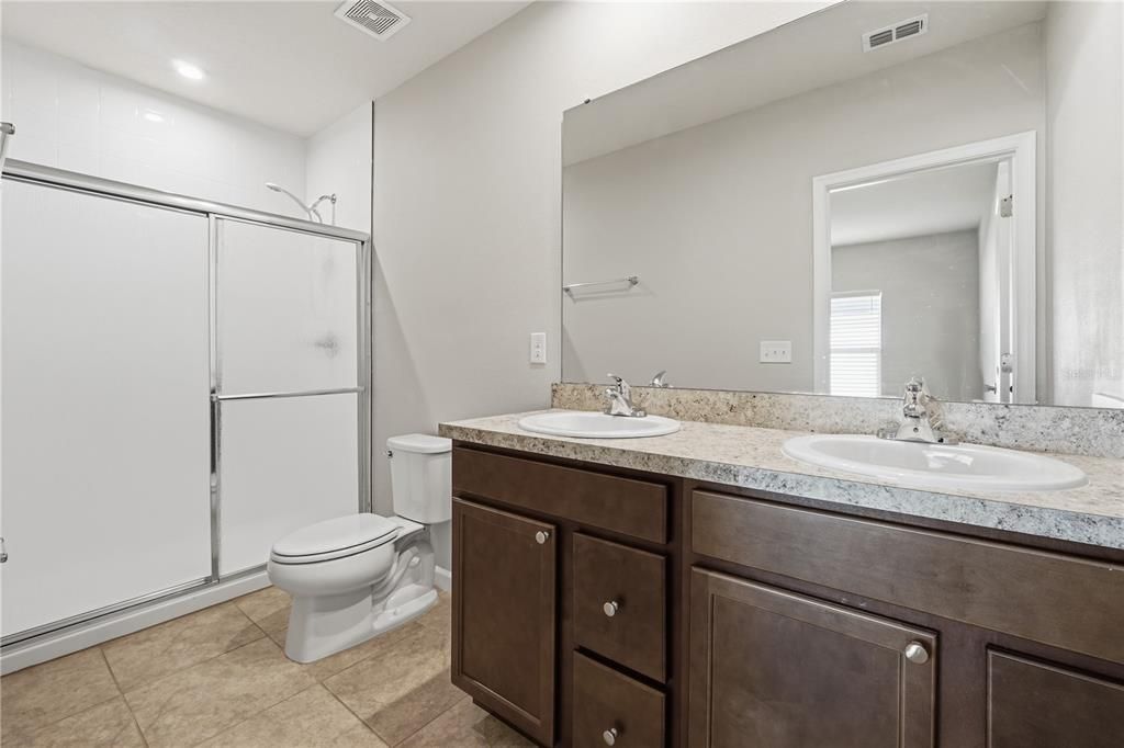 For Rent: $2,150 (3 beds, 2 baths, 1480 Square Feet)