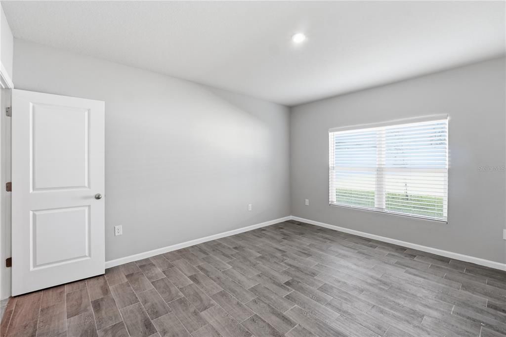 For Rent: $2,150 (3 beds, 2 baths, 1480 Square Feet)
