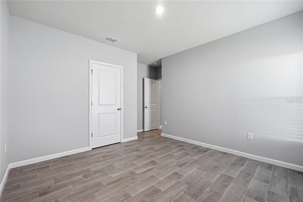 For Rent: $2,150 (3 beds, 2 baths, 1480 Square Feet)