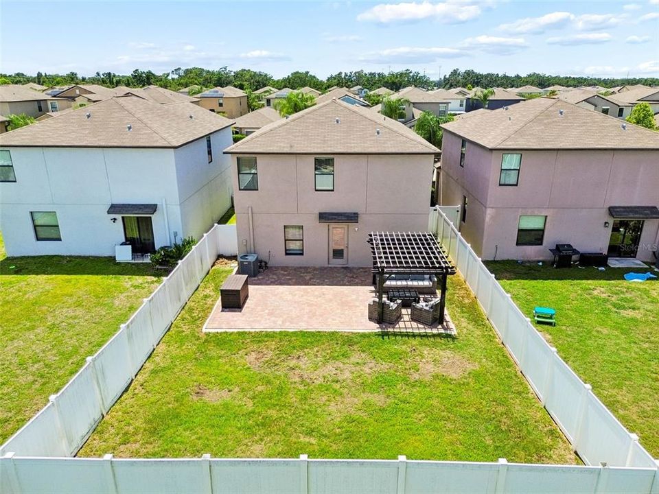 For Sale: $399,900 (5 beds, 2 baths, 2199 Square Feet)