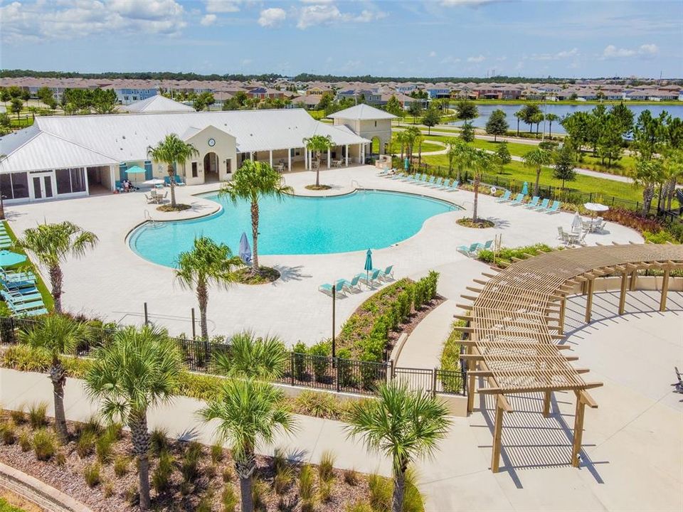 For Sale: $399,900 (5 beds, 2 baths, 2199 Square Feet)